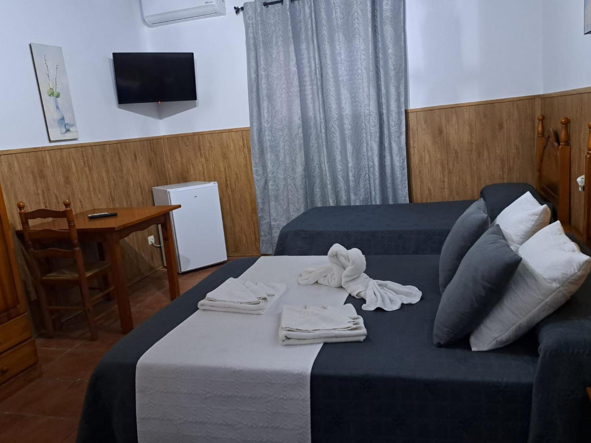 Hostal Brenaverde Gaucín Zewnętrze zdjęcie