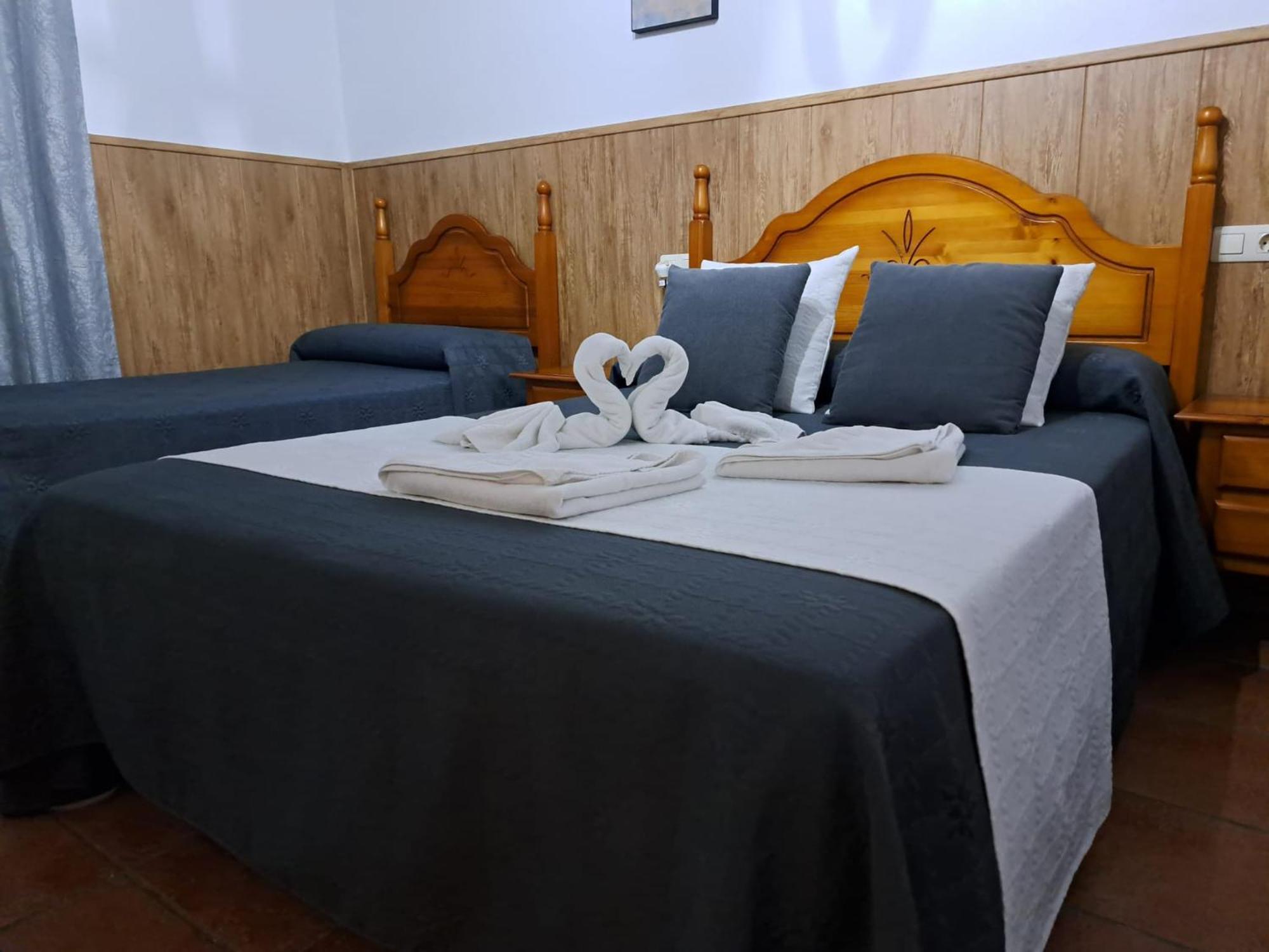Hostal Brenaverde Gaucín Zewnętrze zdjęcie